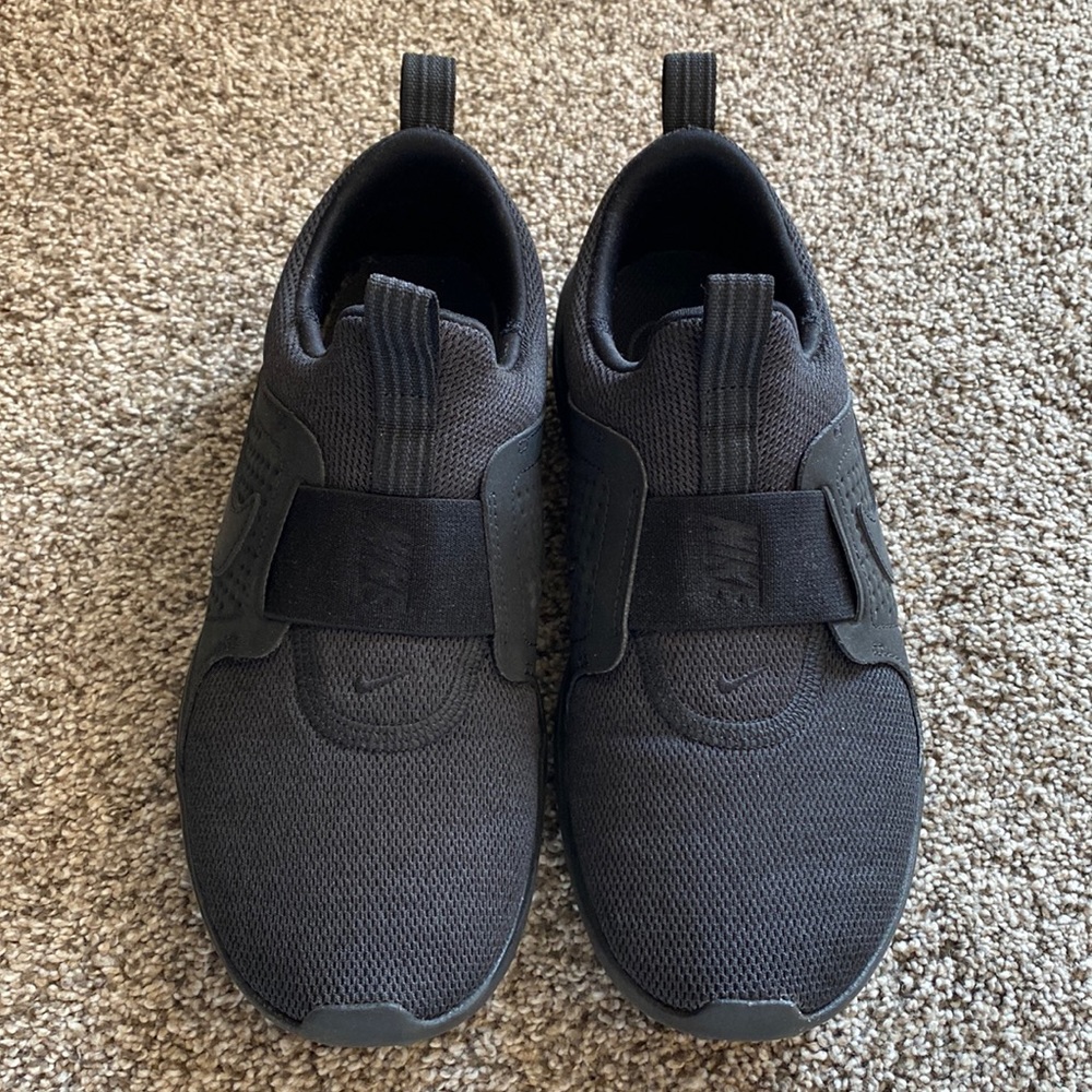 Nike slip on sneakers size 7.5